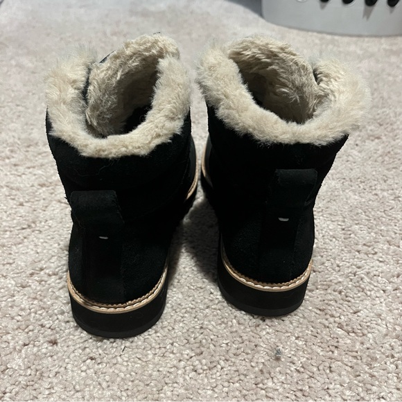 Toms Black Mojave Boots - Picture 4 of 6